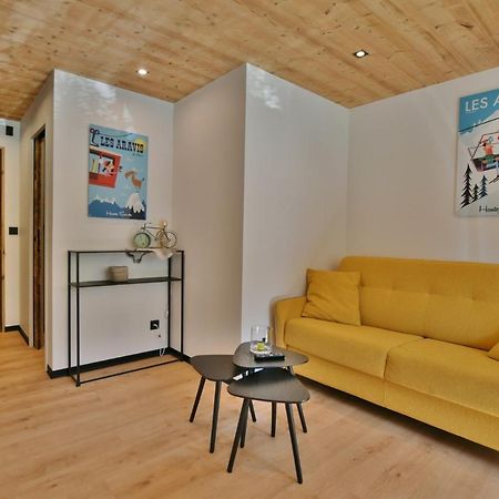 Bel Appartement Centre De Thones Lumineux Et Spacieux Neuf Esterno foto