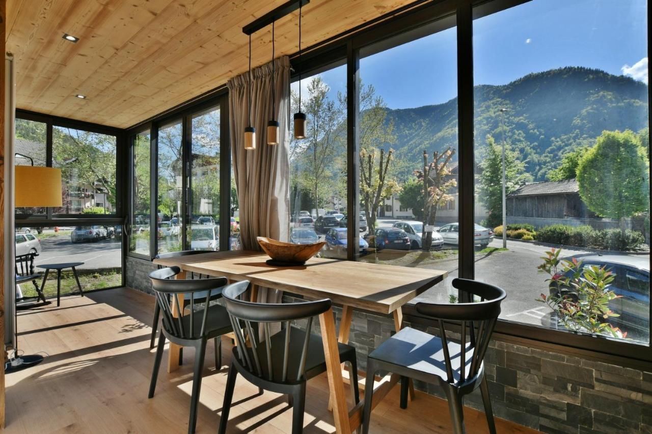 Bel Appartement Centre De Thones Lumineux Et Spacieux Neuf Esterno foto